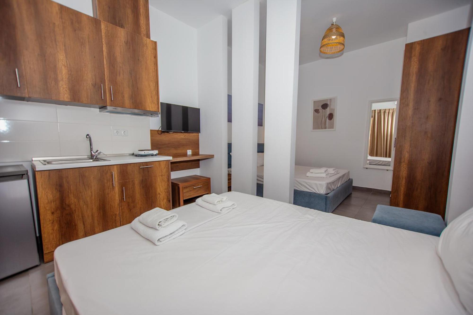 Sophia Seaview Suites & Restaurant Vrasná Kültér fotó